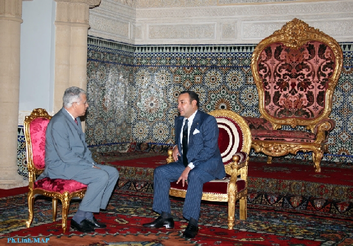 le roi Mohammed VI et le premier ministre Abbas el Fassi