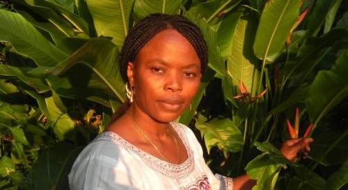 Une leader femme pygmée ministre au poste de l'environnement et de l(agriculture, au Sud-Kivu en RDC, Adolphine Byaywuwa Muley